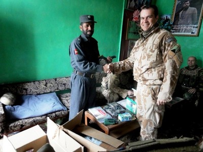 Afghánští policisté budou svítit svítilnami od Čechů