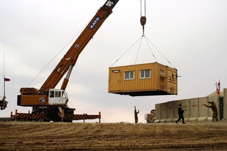Čeští vojáci si na Bagrámu postavili kapli, sloužit bude nejen k bohoslužbám