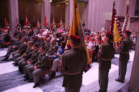 Wardak nejsou jen nádherná, slunečná jitra, ale také nebezpečí nejvyšší úrovně 