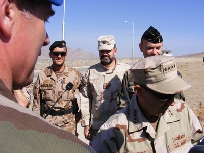 Z návštěvy admirála Stavridise ve Wardaku 4