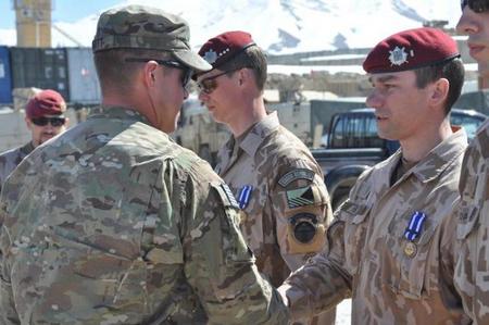 Pátá jednotka OMLT se rozloučila s kolegy z amerického úkolového uskupení