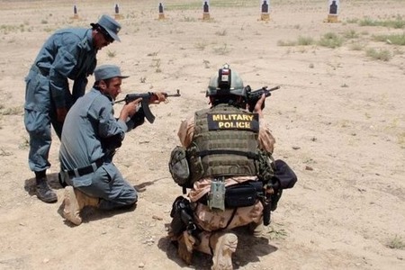 Vojenští policisté ve Wardaku vycvičili své afghánské kolegy