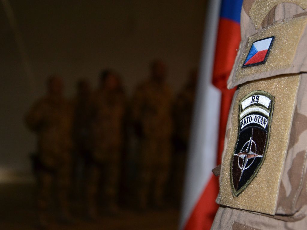Čeští vojáci působí v Afghánistánu v rámci mise Resolute Support.