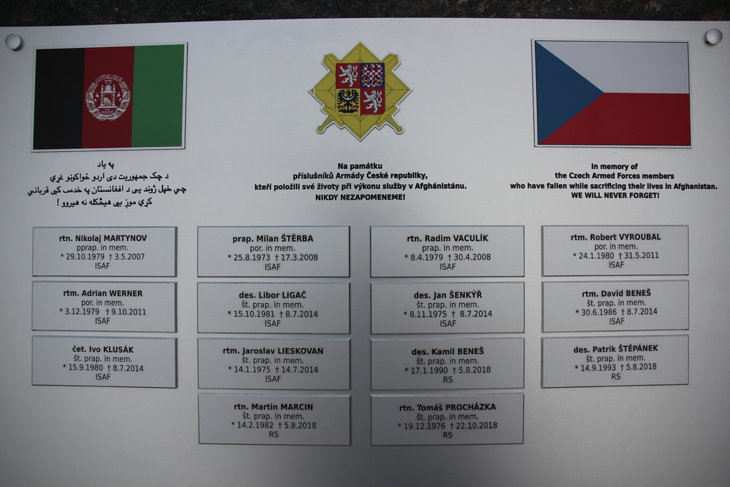 Na památku příslušníků Armády České republiky, kteří položili své životy při výkonu služby v Afghánistánu