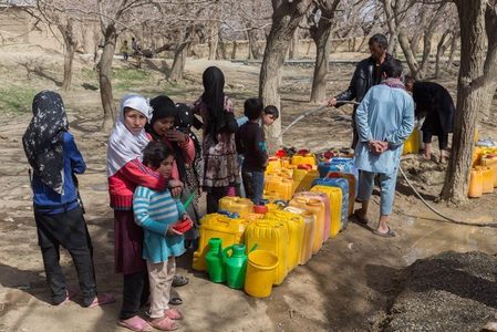 Specialisté zlepšují úroveň života lidí v Bagrámu 