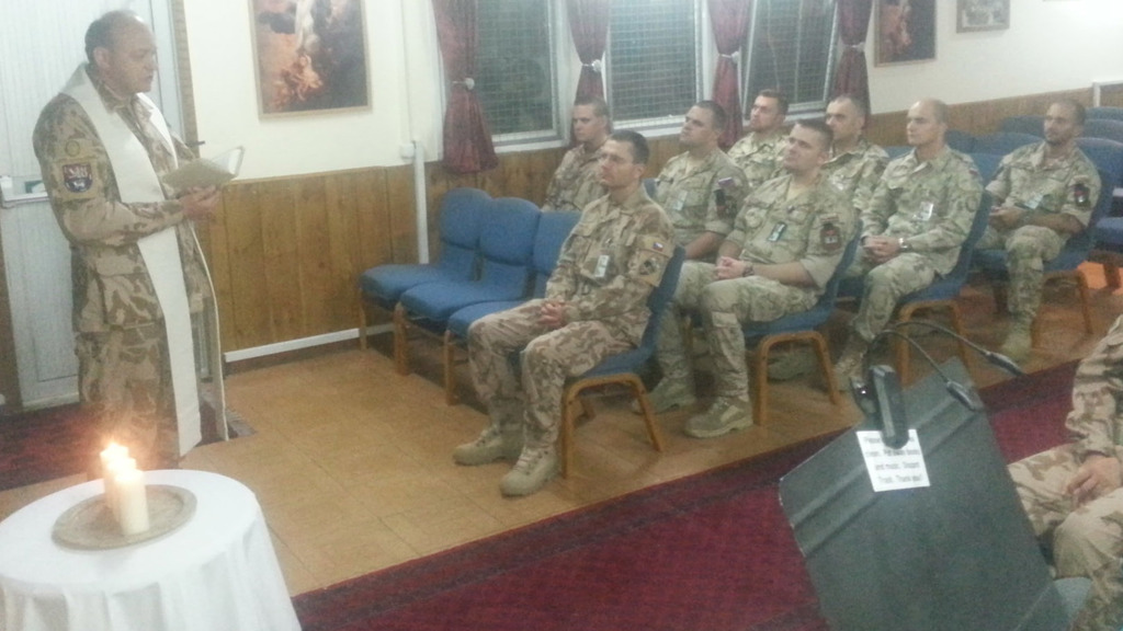 Padlé české vojáky si připomněli na velitelství mise Resolute Support v Kábulu