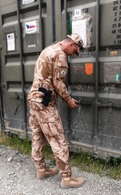 Příslušníci 19. úkolové uskupení AČR RS přebírají své funkce a materiál na kontejnerové ploše