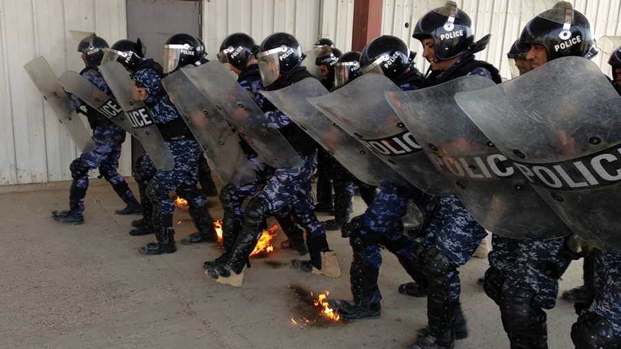 Vojenští policisté vycvičili stovky iráckých policistů ve zvládání davu