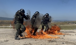 Příslušníci 7. jednotky Vojenské policie během výcviku FirePhobia