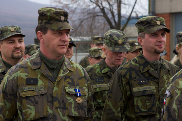 Dekorovaní příslušníci organizačního jádra praporu operačních záloh