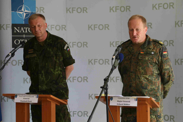 Tisková konference na velitelství KFOR