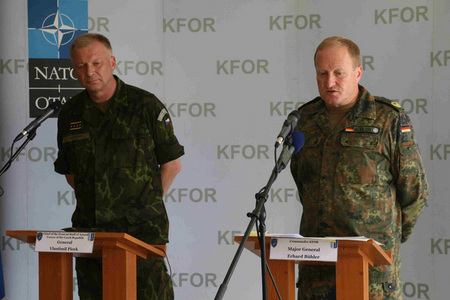 Tisková konference na velitelství KFOR