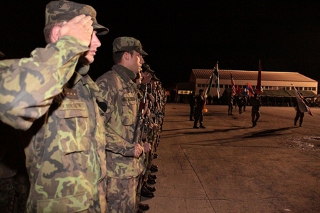 Řazení státních vlajek k slavnostnímu ceremoniálu