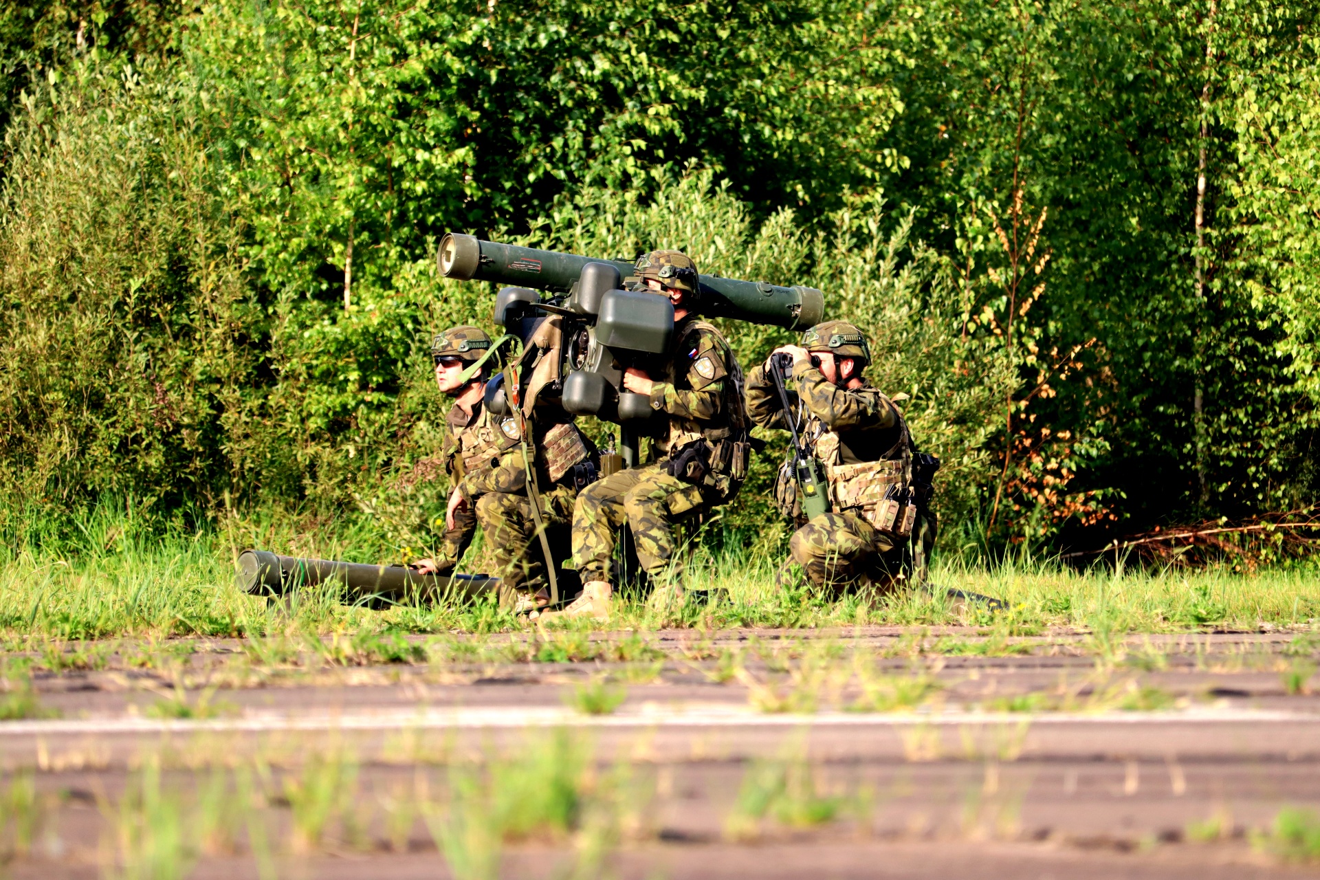 Protiletadlový raketový komplet v bojovém postavení