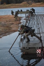 Týden v ledové vodě uprostřed lotyšských písečných dun