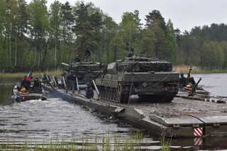 Přeprava španělských tanků Leopard 2E 