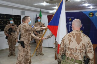 V Bamaku se vystřídala úkolová uskupení