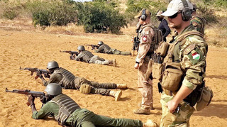 Český úspěch v Mali: Místní chodí na výuku včas a snaží se být co nejpilnější