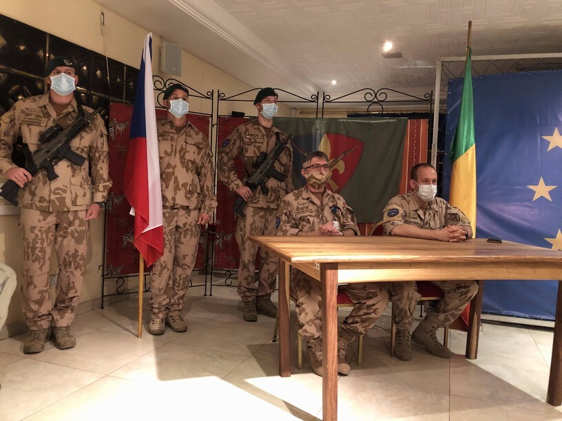 Slavnostního aktu byl přítomen brigádní generál František Ridzák