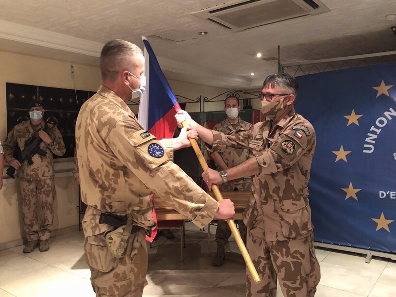 Kapitán Martin Vávra a brigádní generál František Ridzák