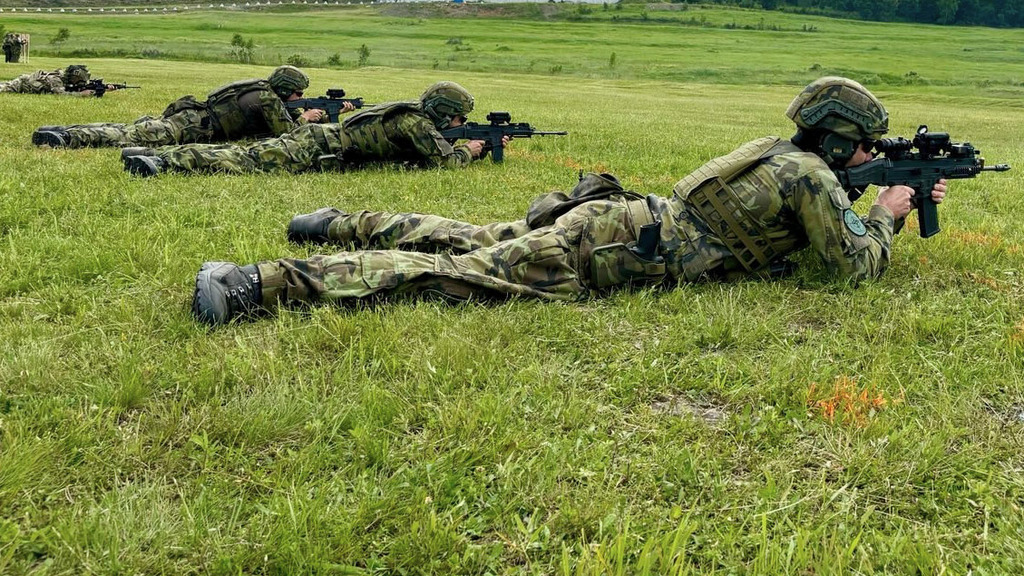 Čeští vojáci ovládli mezinárodní střeleckou soutěž na Slovensku