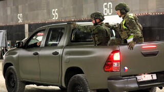 Vojáci na Slovensku trénovali střelbu z jedoucího vozidla i boj v uzavřených prostorech