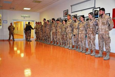 Zdravotníci v Kábulu převzali medaile NATO