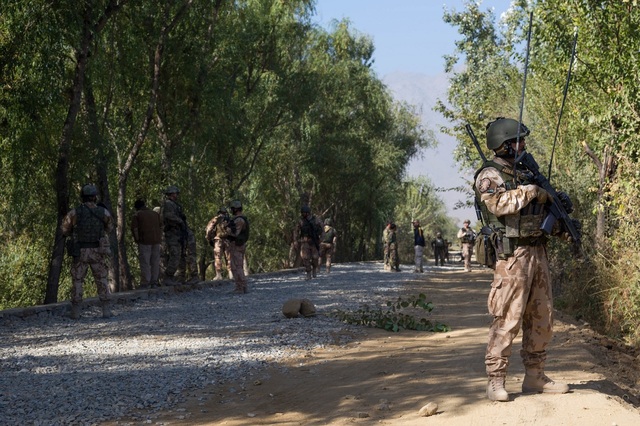 Příslušníci 7. strážní roty BAF pokračují v kombinovaných hlídkách s Afghánskou národní armádou 