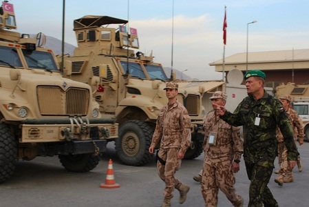 Gen. Bečvář navštívil vojáky v Afghánistánu