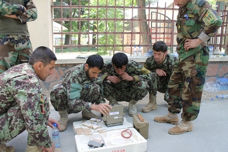 Češi vycvičili už 118 afghánských chemiků 