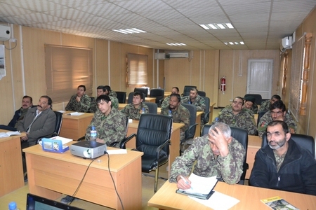 Příprava afghánských chemiků pokračuje