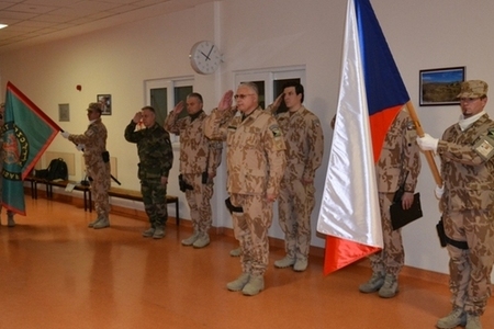 Lékaři polního chirurgického týmu získali ocenění za službu v operaci ISAF