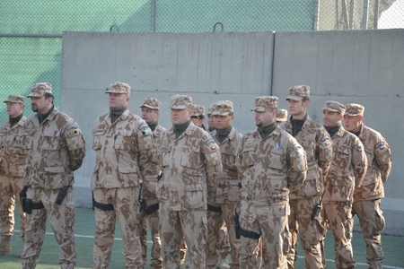 Nový kontingent převzal operační úkol