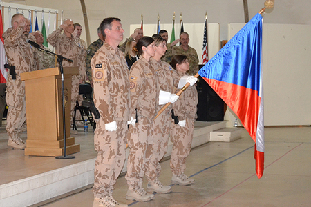 Vojáci v Kábulu si připomněli 18 let v Severoatlantické alianci 