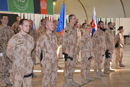 V Afghánistánu se vystřídala zdravotnická jednotka i čeští vojáci na velitelství mise