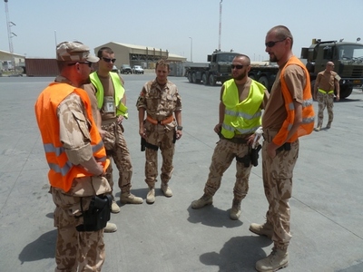 Last instructions before handling the material