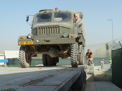 P-V3S reverses from a trailer of a local transport contractor