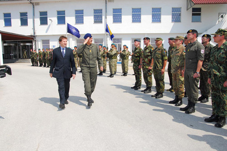 Czech Ambassador to BiH Tomas Szunyog and Major General Bernhard Bair at the ceremony