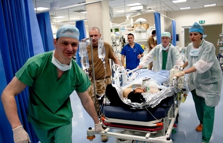 It took 20 minutes from reception to the first cut of a surgeon