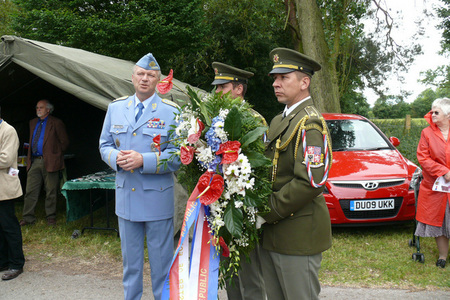 General Picek to lay the wreath with Minister Kohout