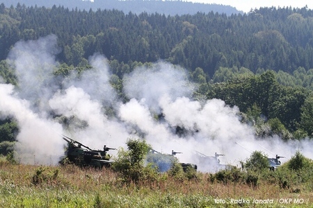 Artillery life fires at Military Region Brdy