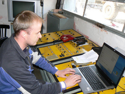 Czech operator Emil Jindra controls the target area 
