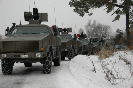 Vehicles of the 2nd company are ready to set off to attack. Snow chains necessary!