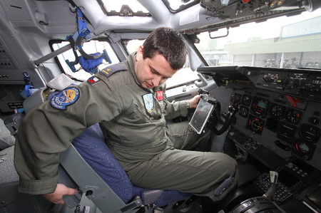 Epilog k operačnímu nasazení kapitána a instruktora letounu včasné výstrahy AWACS majora Milana Vojáčka 