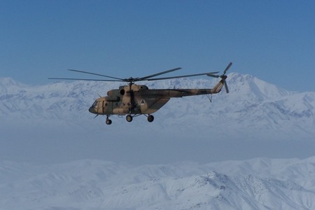  První den přelétla dvojice Mi 17 s česko-afghánskou posádkou do města Ghazní