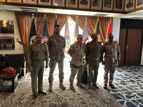 Česká republika již třetím rokem úspěšně pomáhá iráckému vojenskému školství