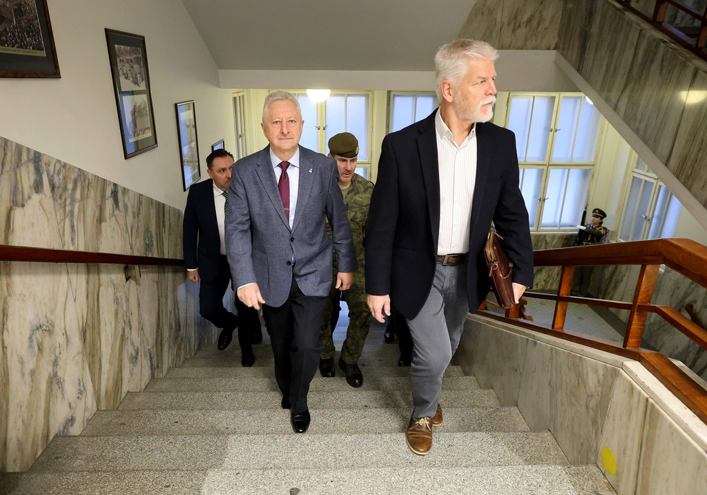 Prezident republiky Petr Pavel v doprovodu ministra obrany Jaromíra Zůny na Generálním štábu
