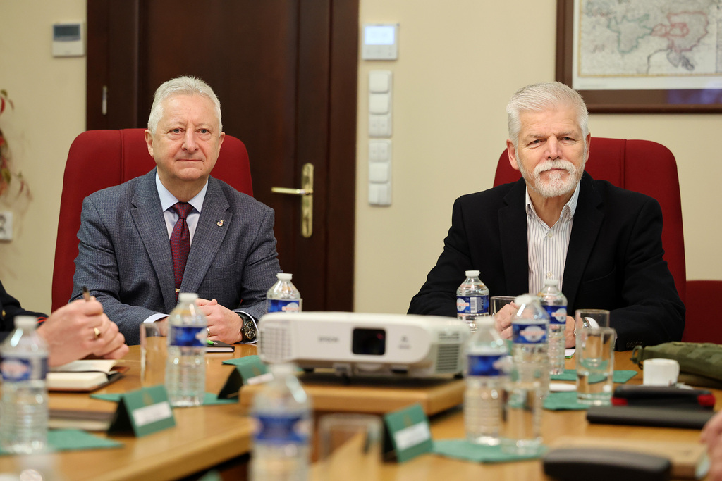 Prezident Petr Pavel a ministr obrany Jaromír Zůna