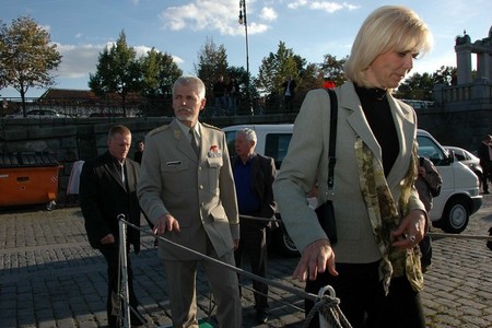 LTG Petr Pavel, Chief of the General Staff of ACR, gets aboard the boat