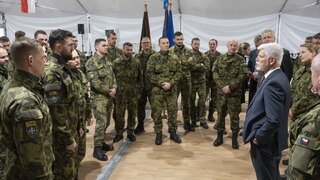 V Lotyšsku navštívil prezident české ženisty, kteří jsou zde ve struktuře kanadského mnohonárodního uskupení.